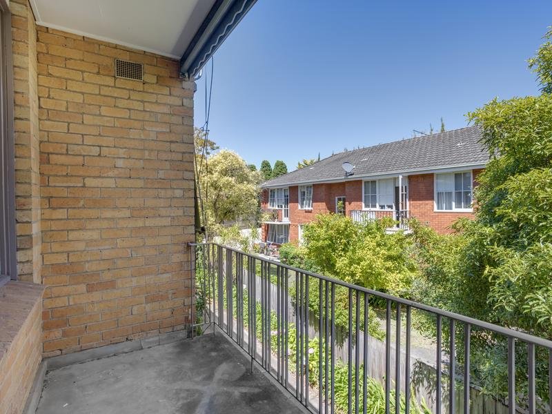 8/76A Campbell Road, Hawthorn East image 5