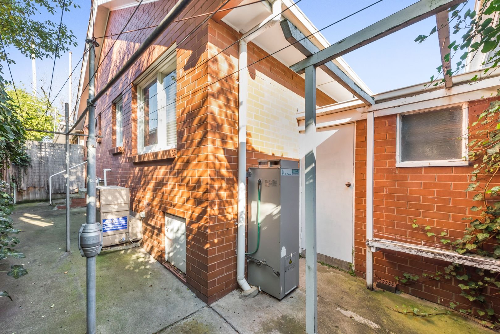 Property Gallery Thumbnail 6