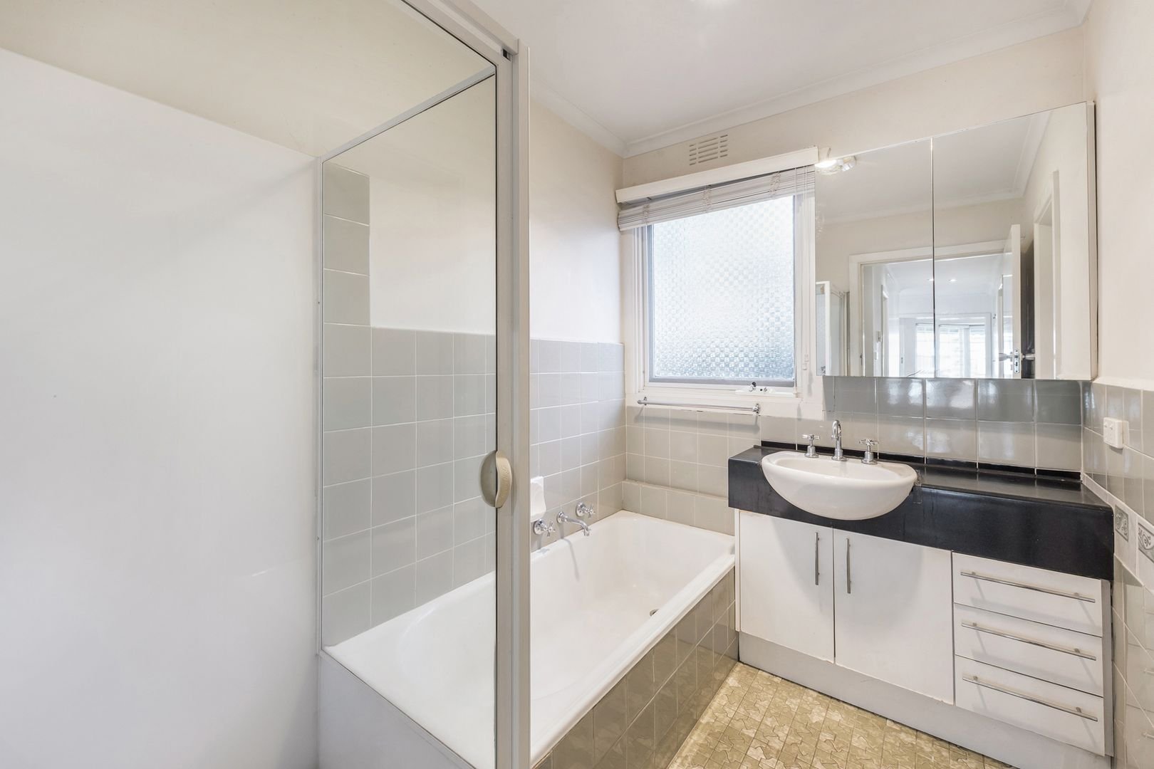 Property Gallery Thumbnail 4