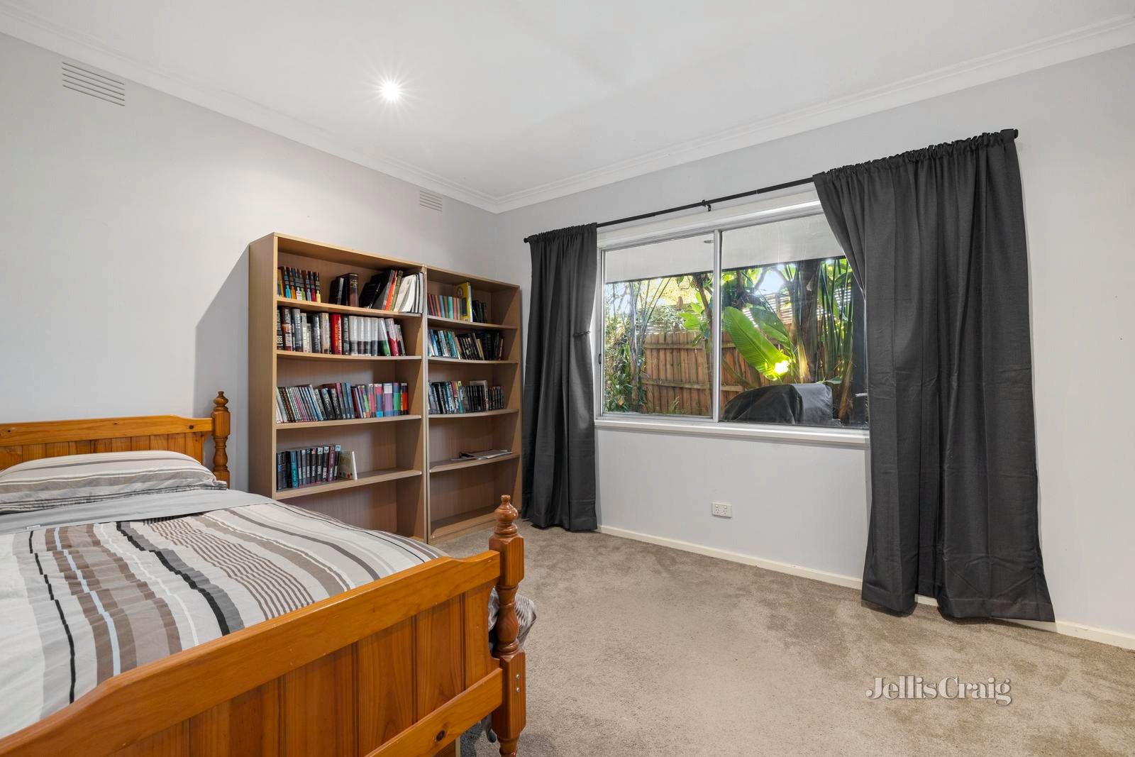 88 Ashenden Square, Rosebud image 6