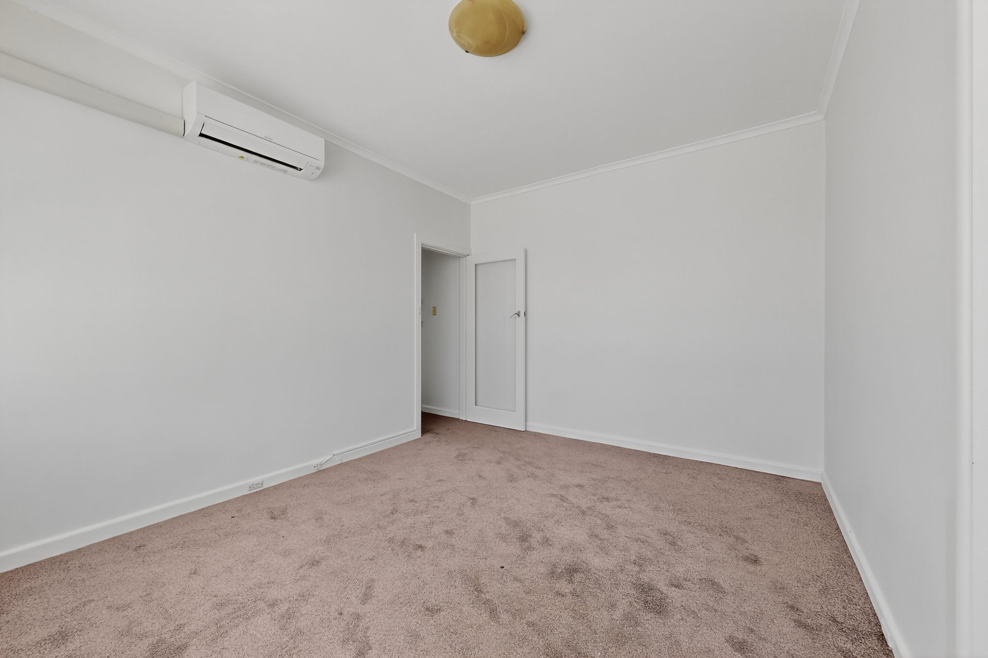 8/8 Austin Avenue, Elwood image 4