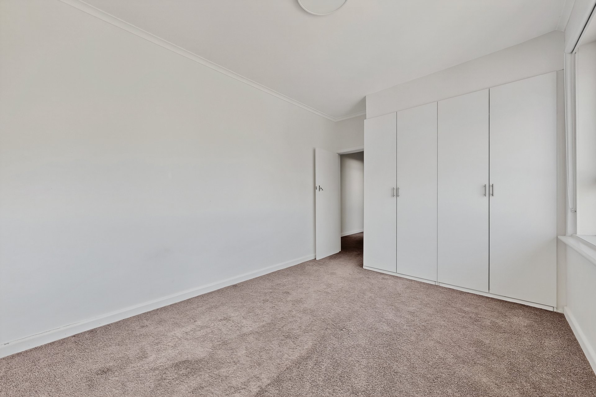 8/8 Austin Avenue, Elwood image 5