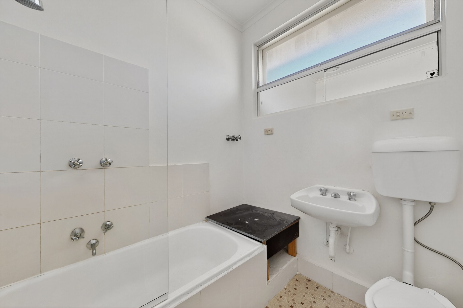 8/8 Austin Avenue, Elwood image 6