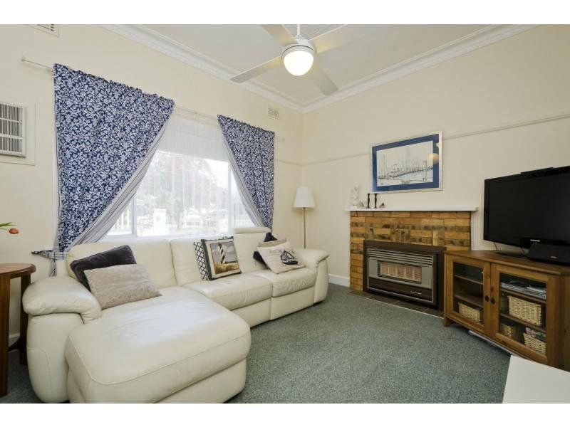88 Challis Street, Newport image 3