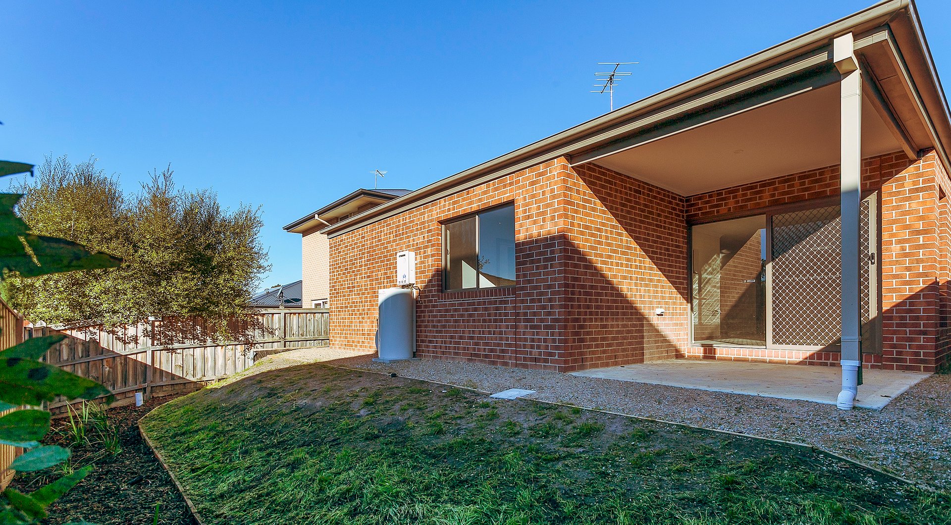 88 Evans Drive, Croydon image 9