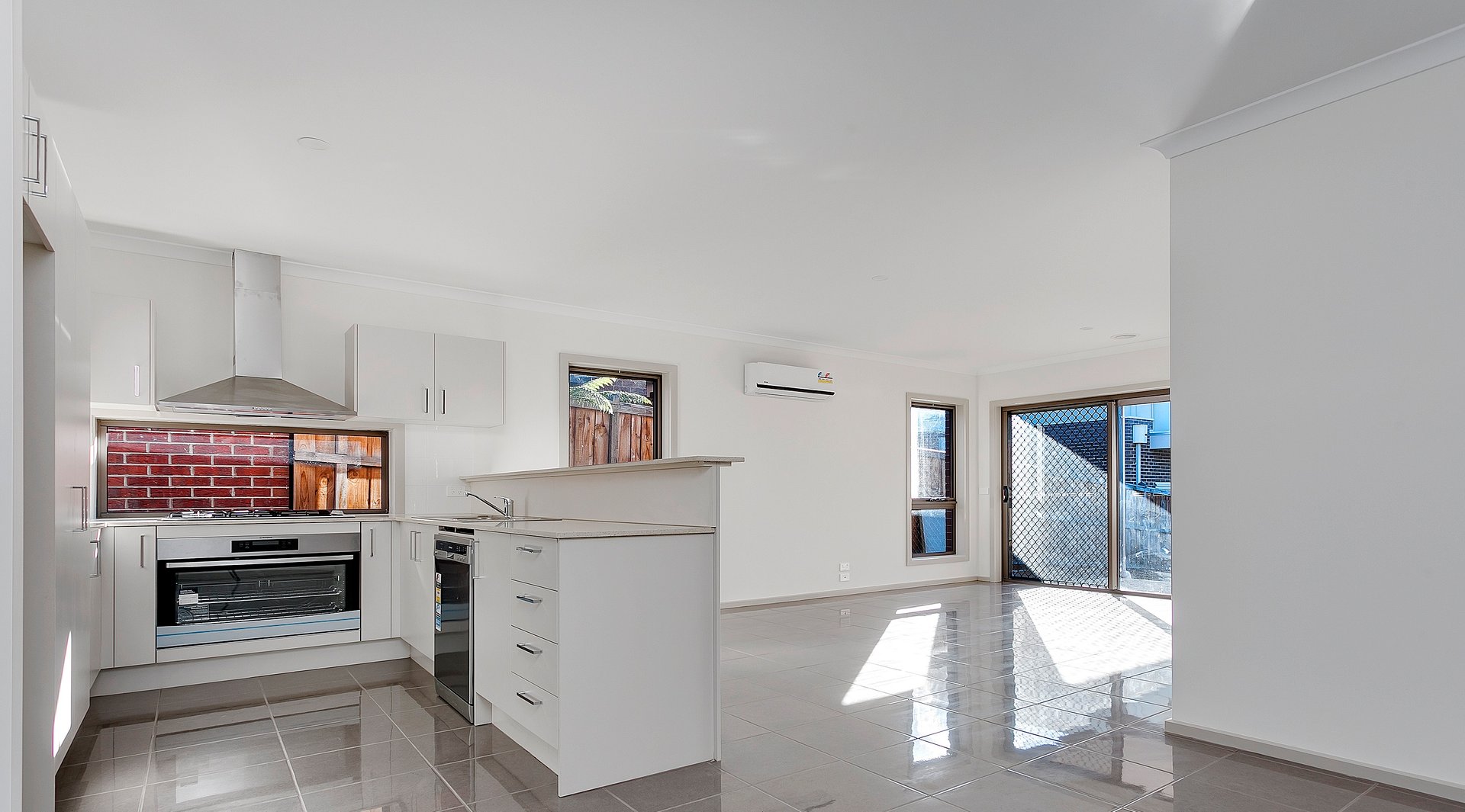 88 Evans Drive, Croydon image 5