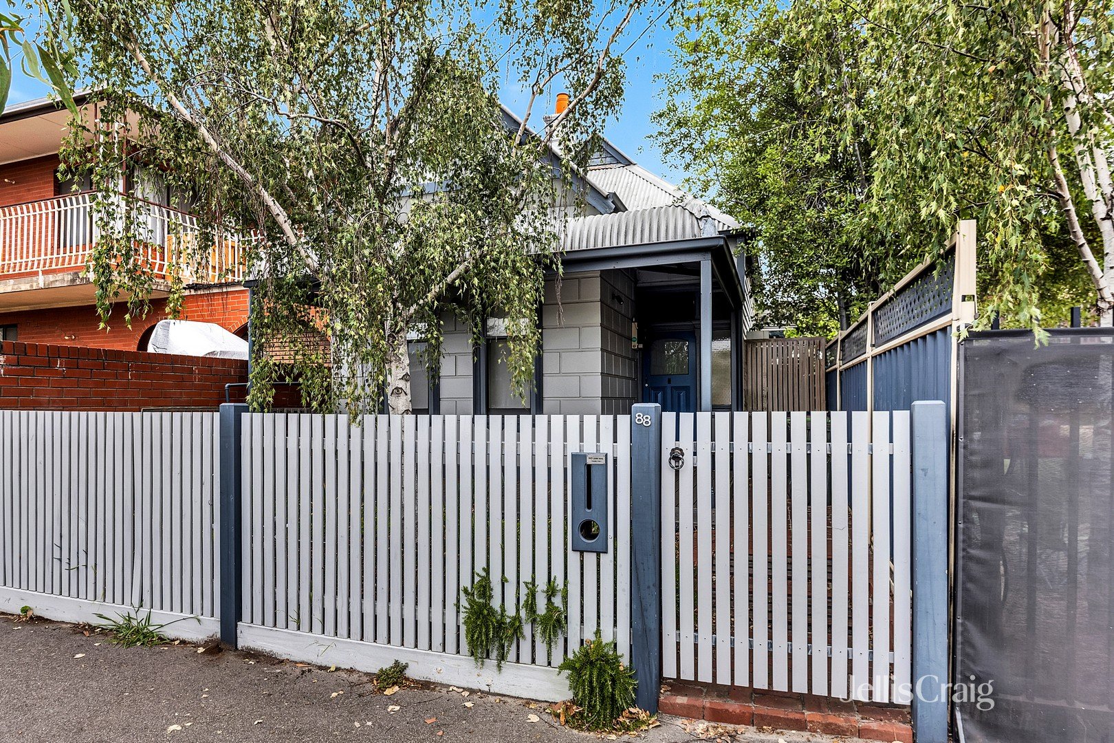 88 Glenlyon Road, Brunswick image 13