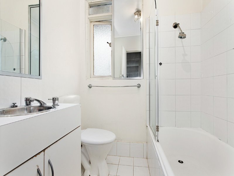 8/8 John Street, Elwood image 4