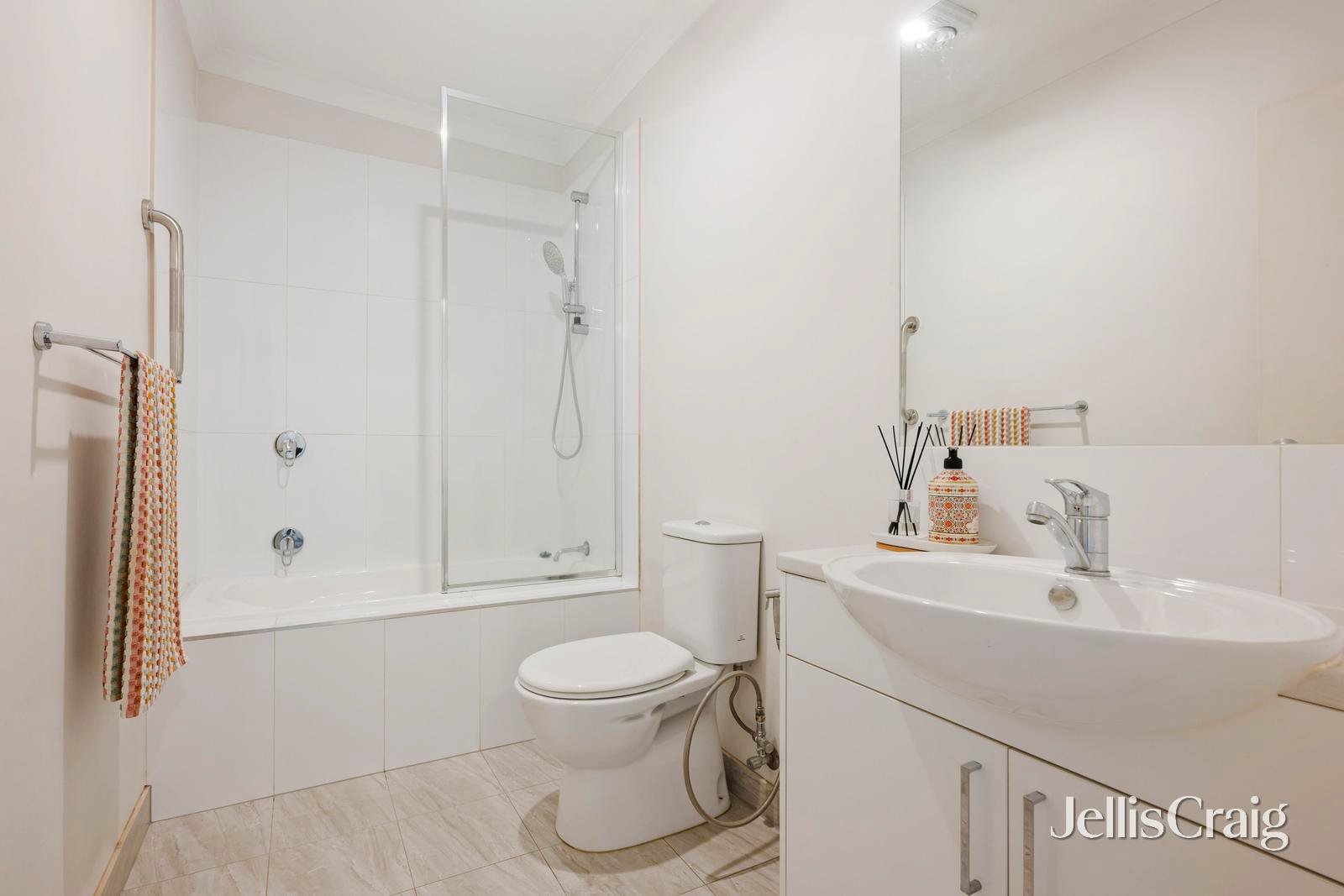 8/8 Kauri Court, Croydon image 8