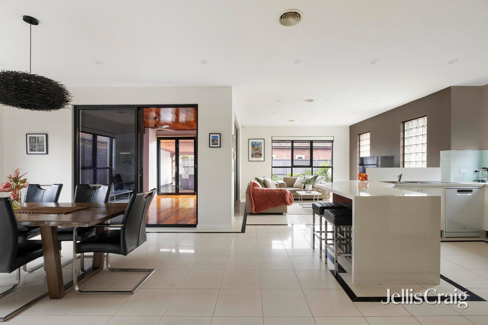 88 Miller Street, Preston image 4