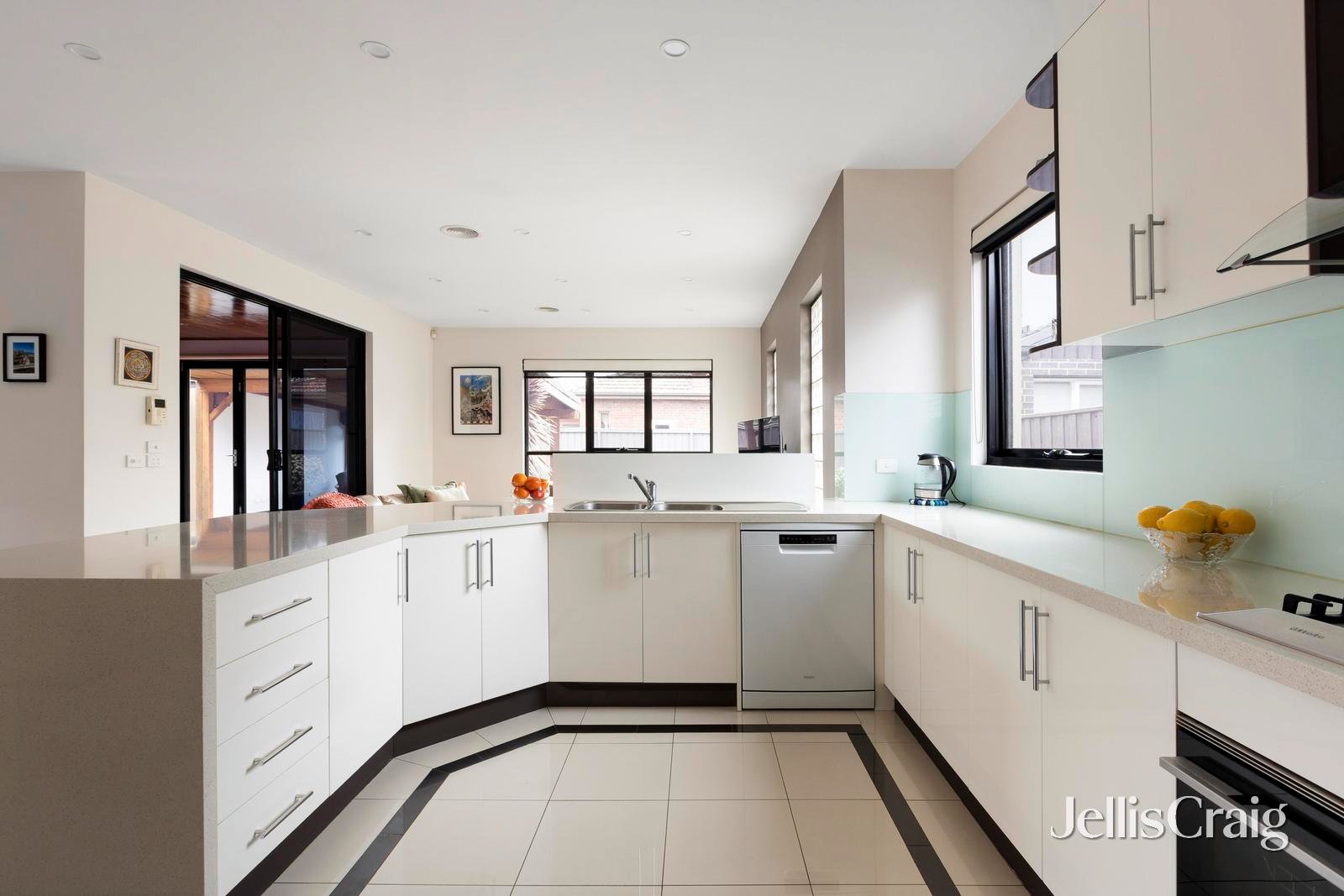 88 Miller Street, Preston image 6