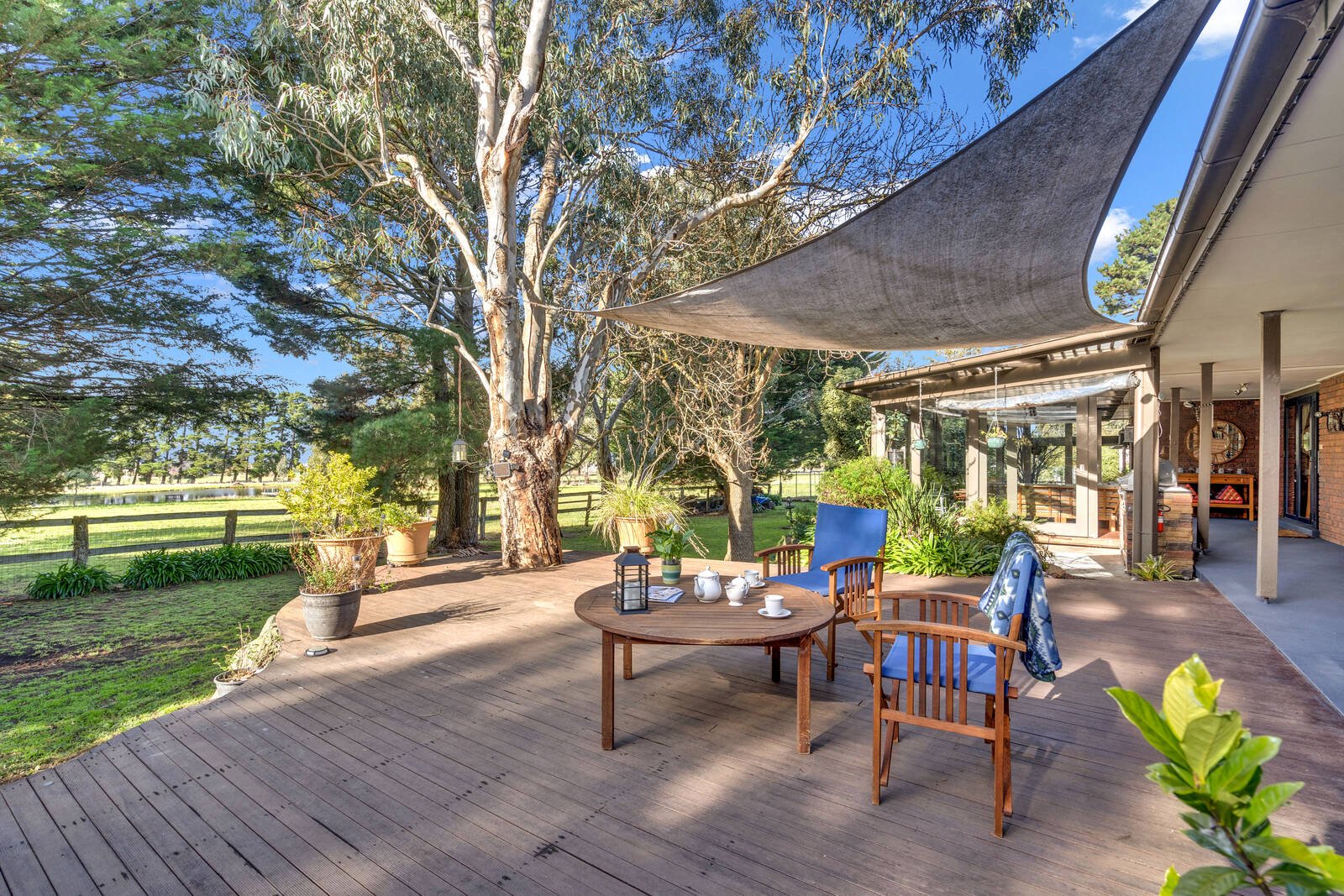 Property Gallery Thumbnail 8