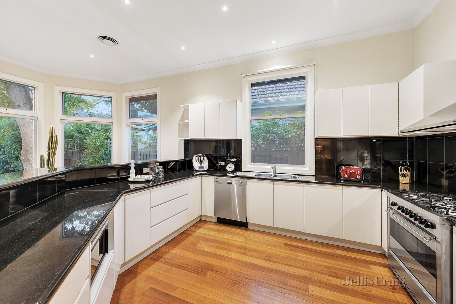 88 Prospect Hill Road, Camberwell image 5