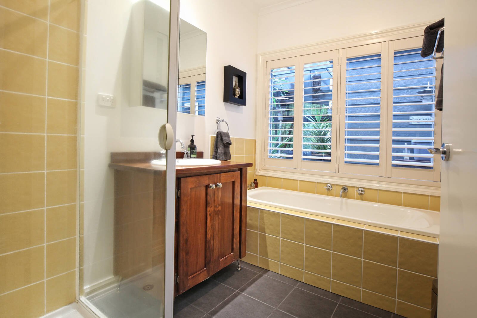 Property Gallery Thumbnail 13