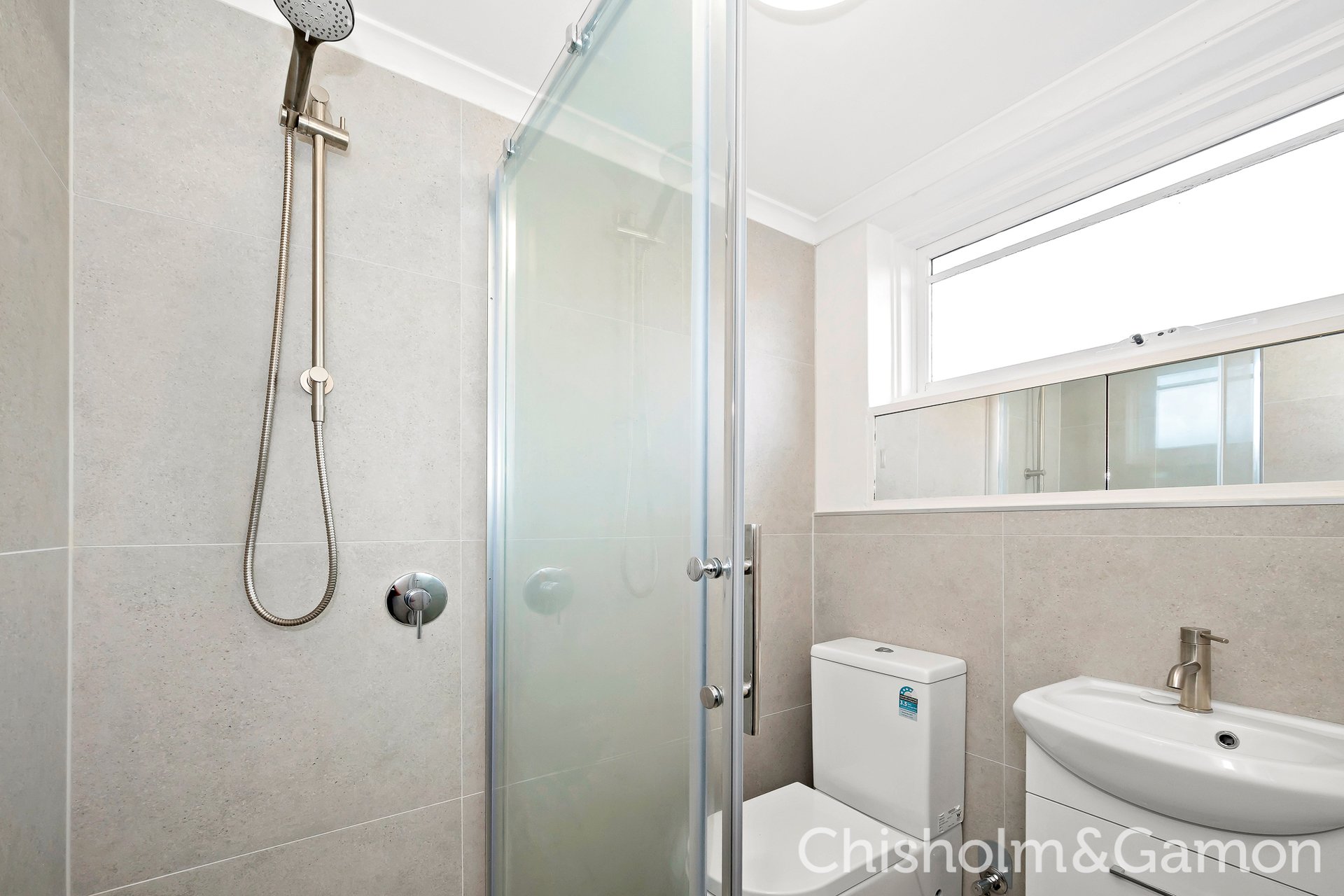 8/8 Robert Street, Elwood image 4