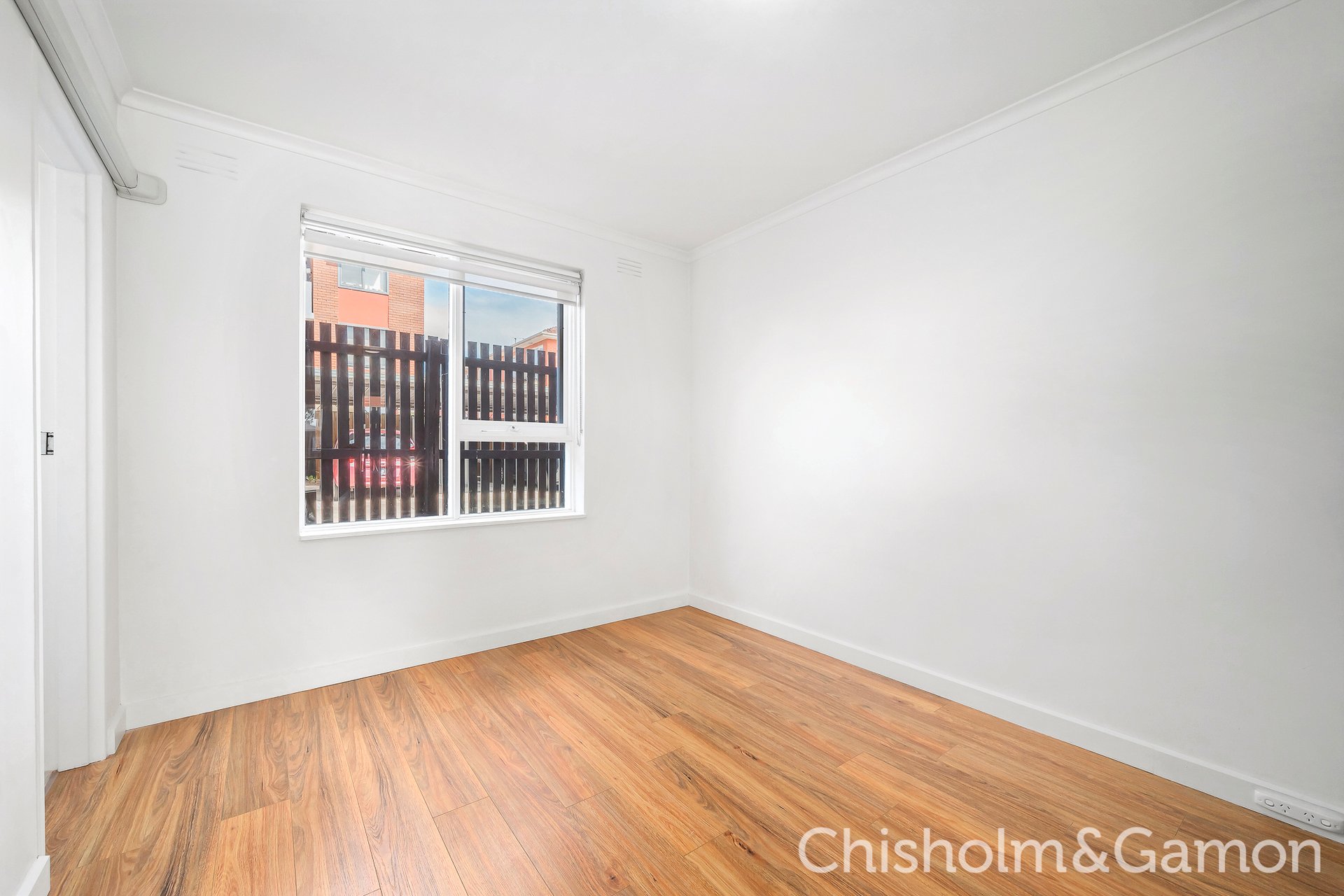 8/8 Robert Street, Elwood image 7