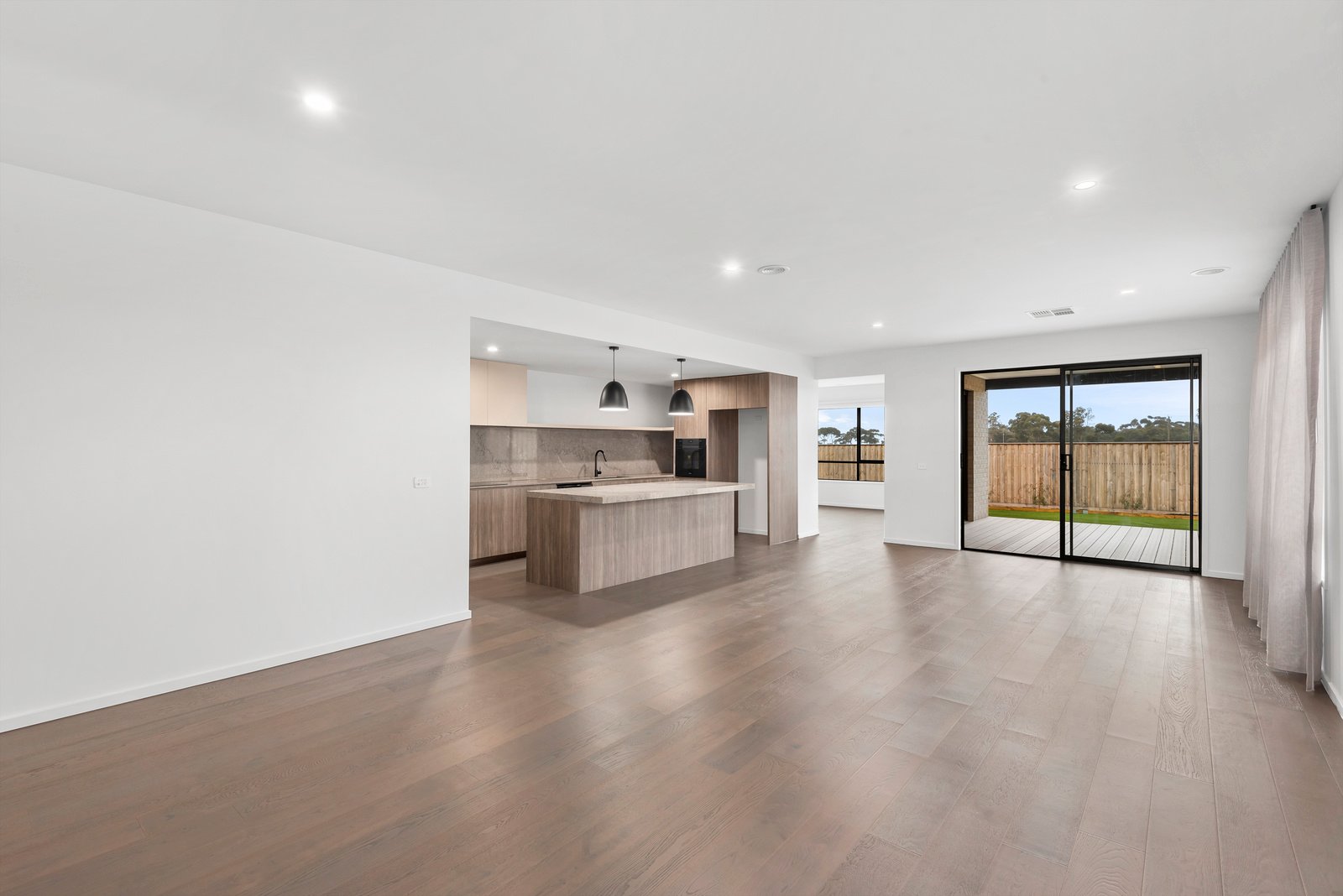 Property Gallery Thumbnail 2