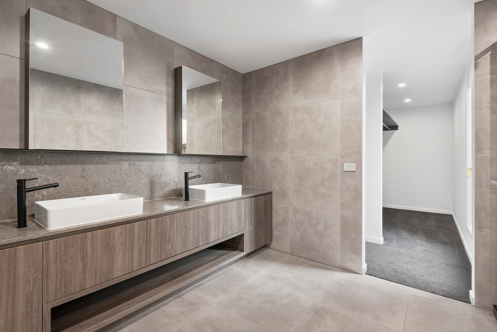 Property Gallery Thumbnail 5