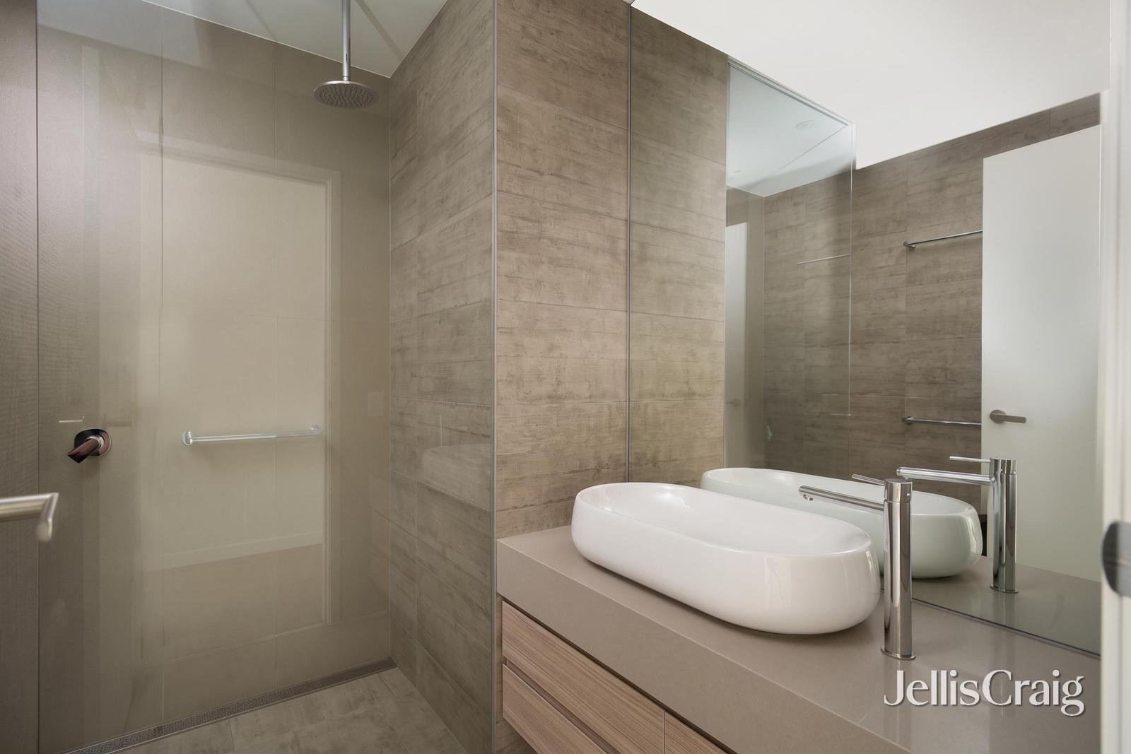 88 South Wharf Drive, Docklands image 11