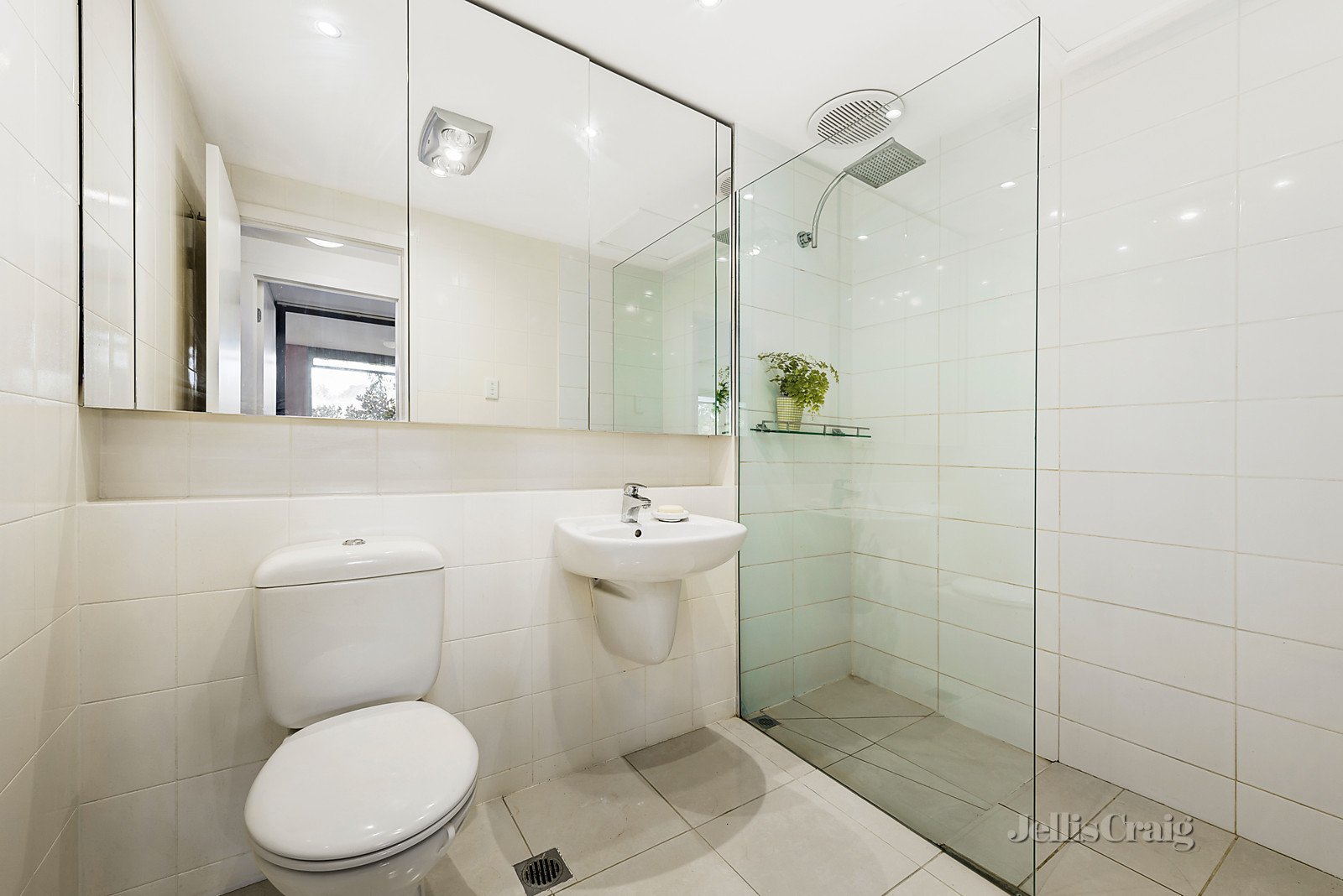 8/8 Wallen Road, Hawthorn image 8