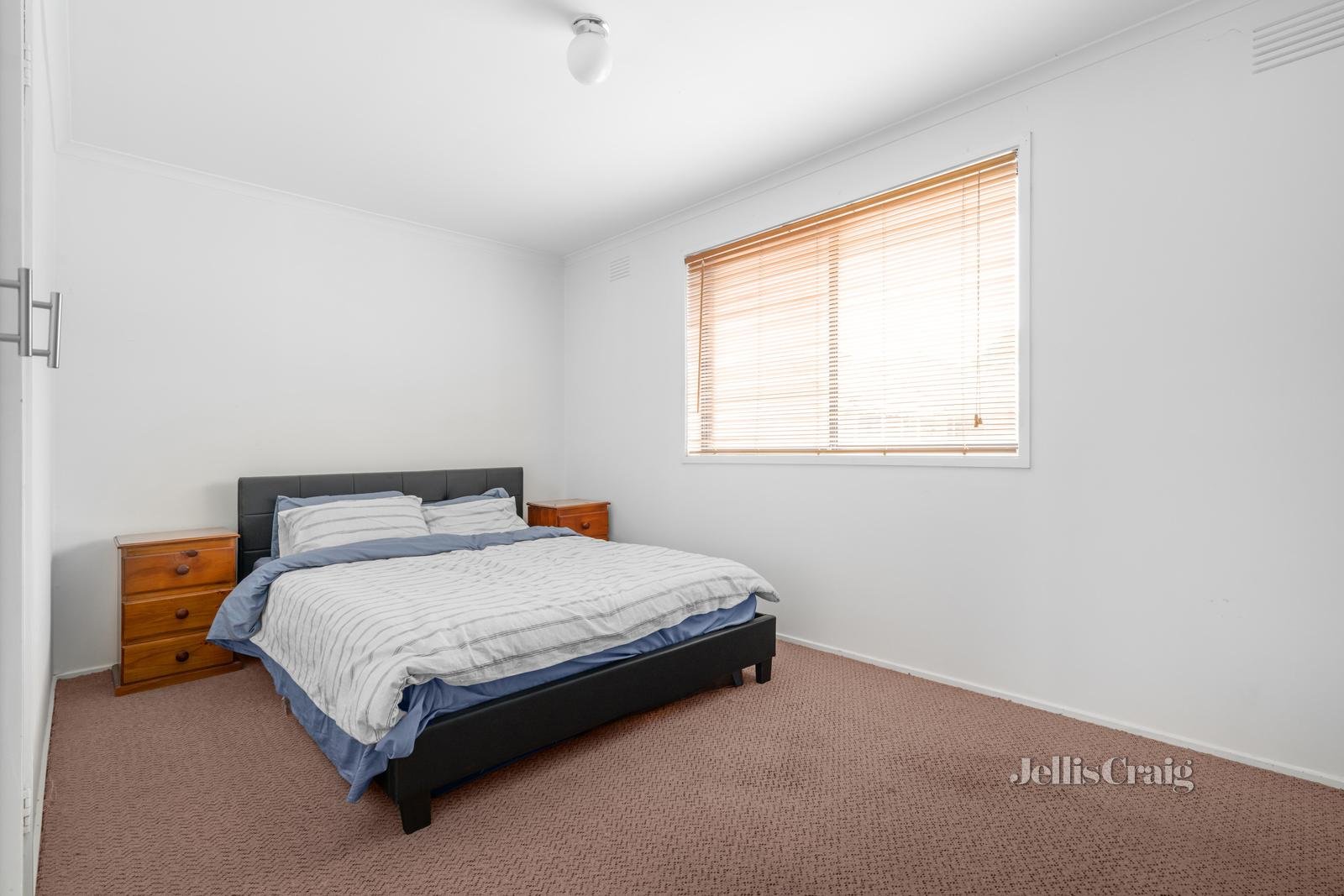 8/812 Plenty Road, South Morang image 4