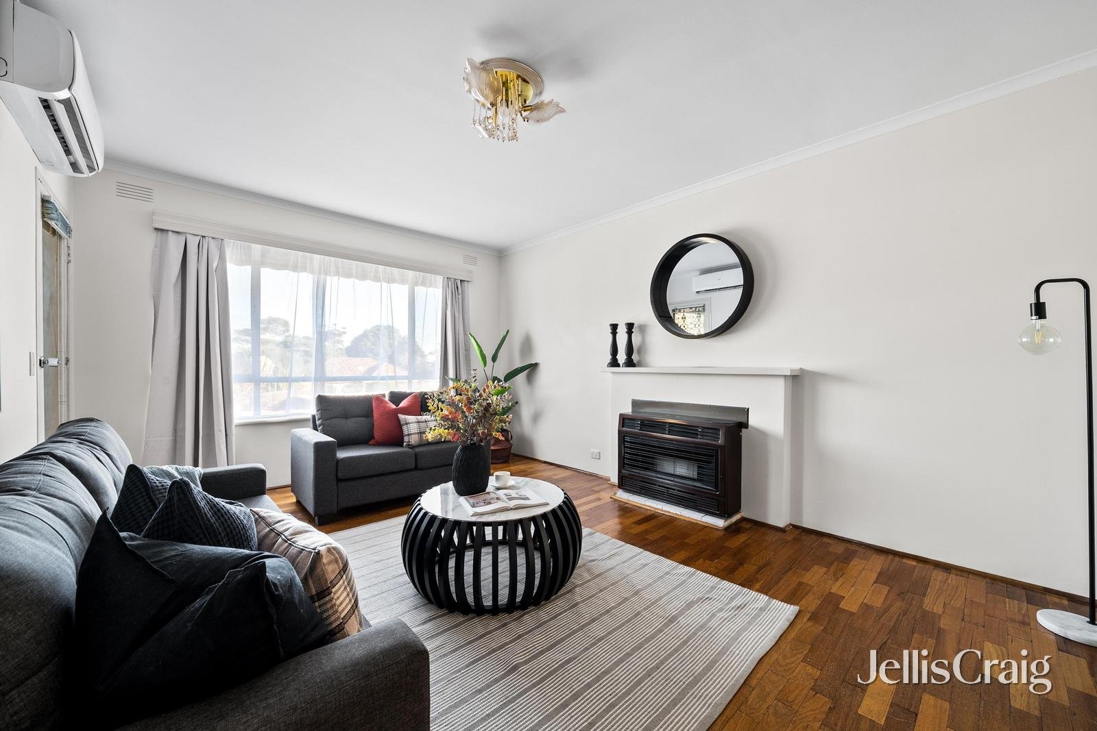 8/83 Railway Street North, Altona image 2