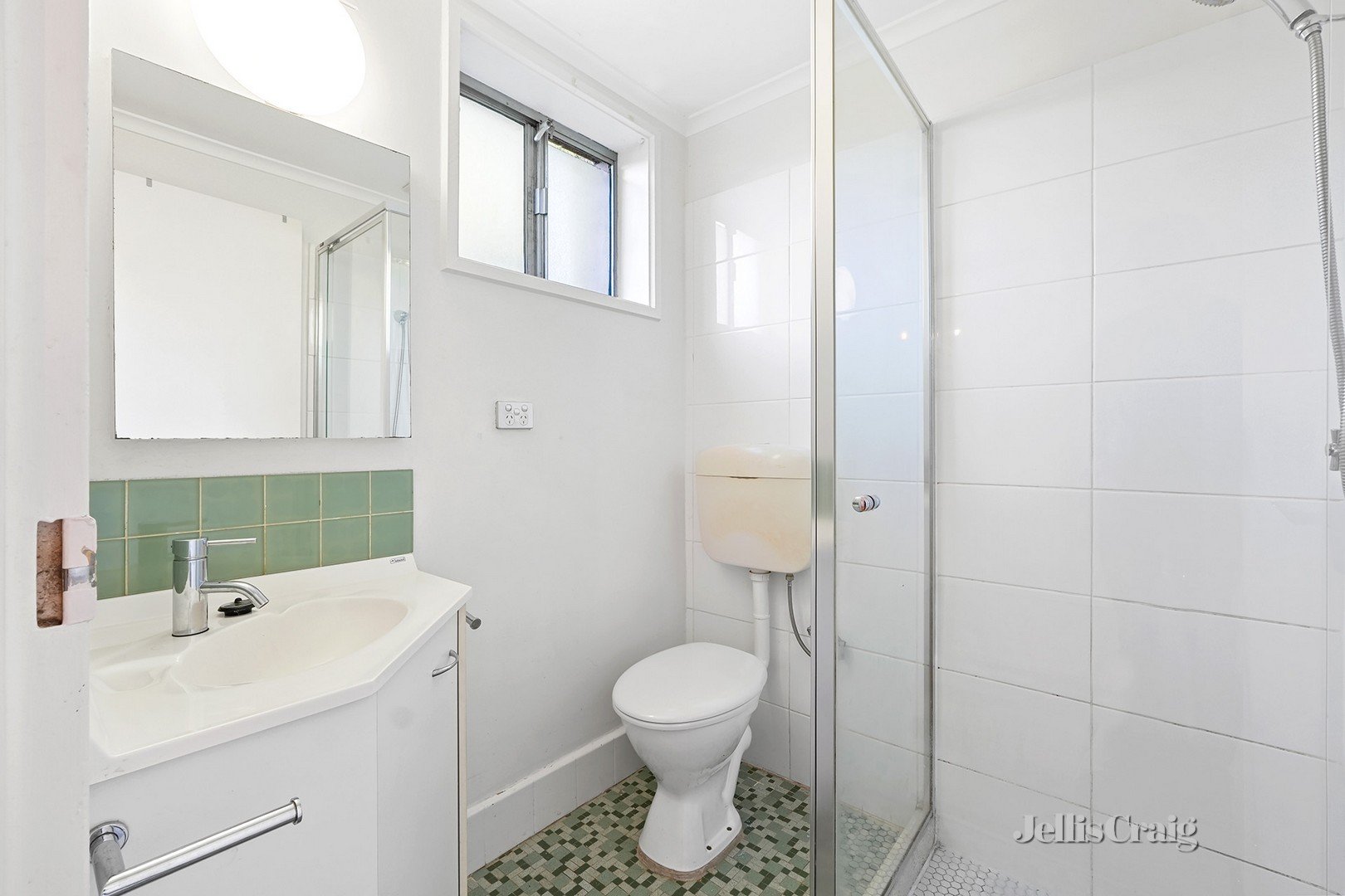 8/84 Latrobe Street, Mentone image 6