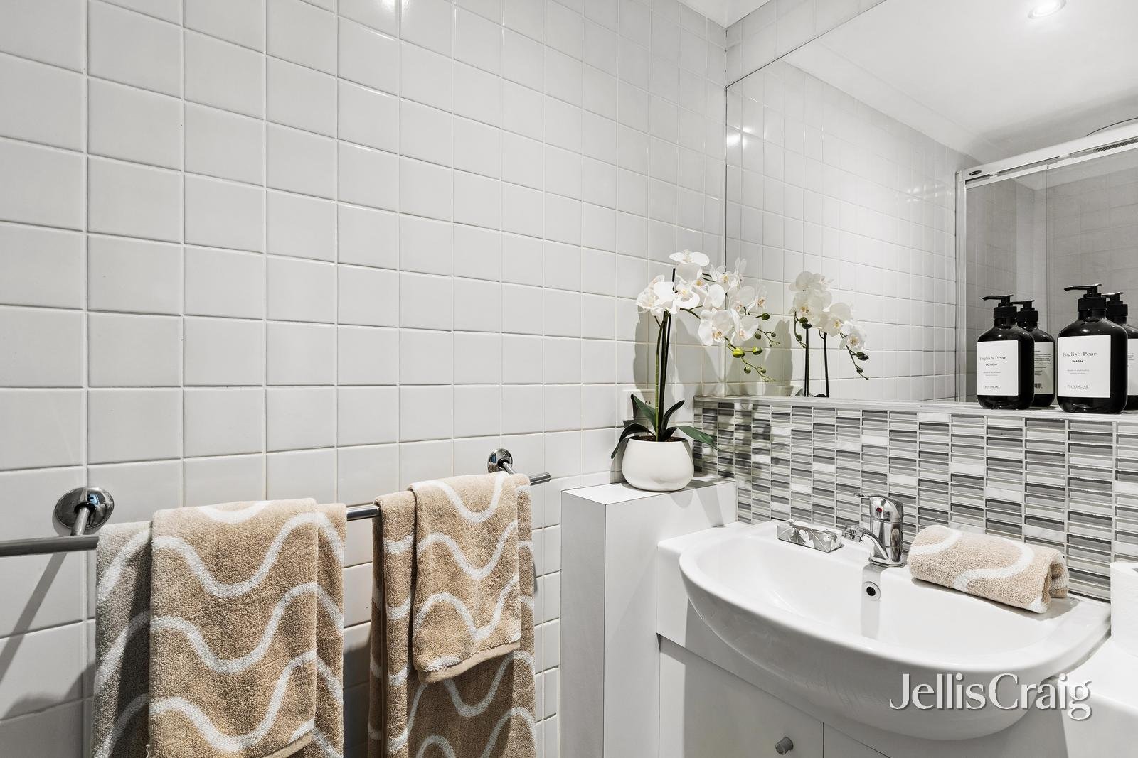 8/89 Denham Street, Hawthorn image 3
