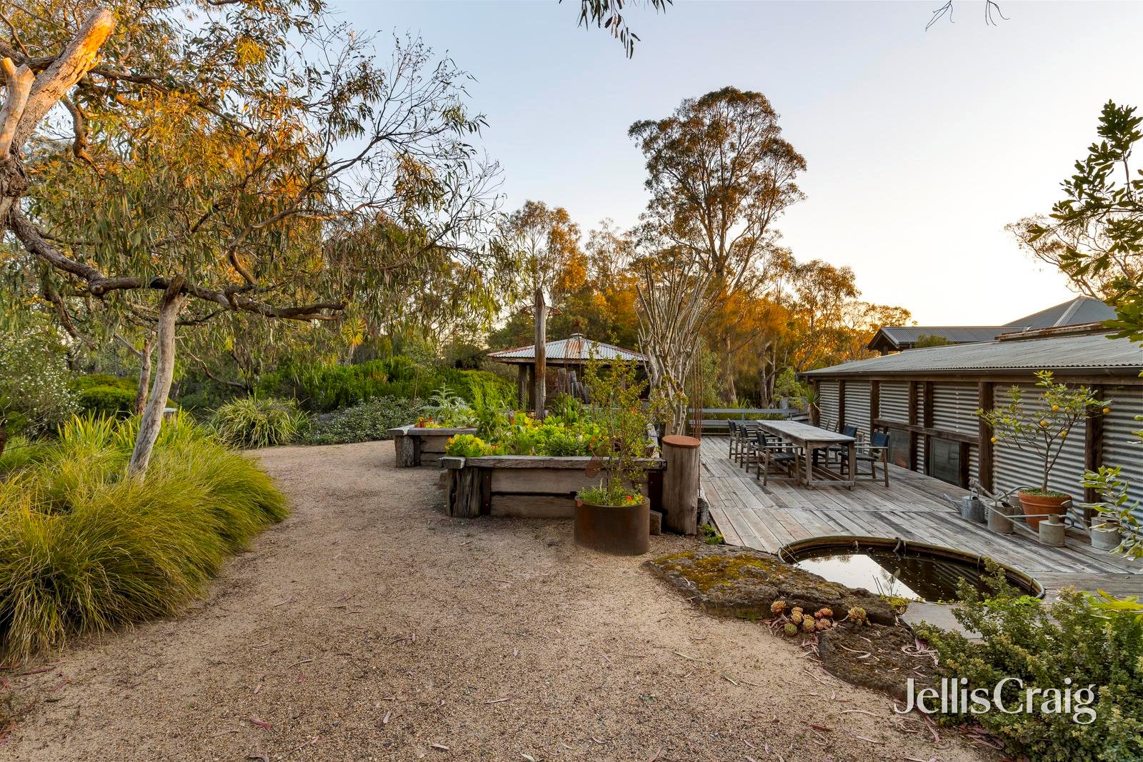 889 Skyline Road, Christmas Hills image 23