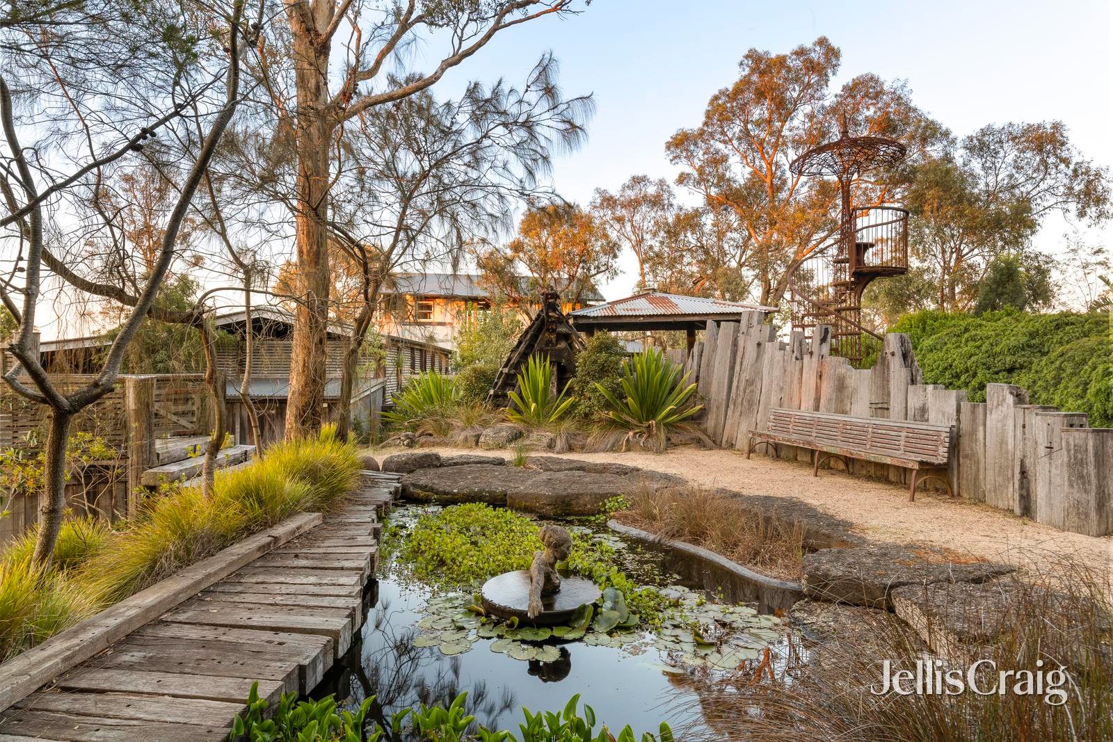 889 Skyline Road, Christmas Hills image 25