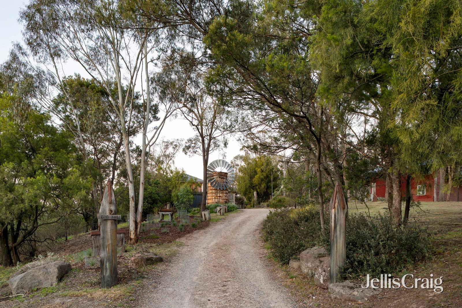 889 Skyline Road, Christmas Hills image 34