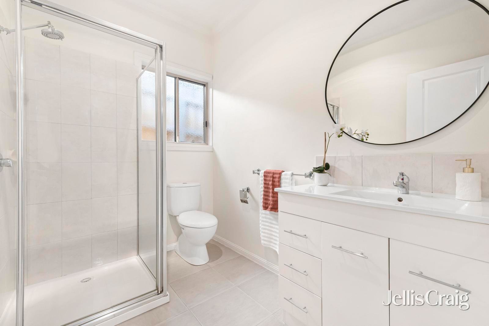 88A Hull Road, Croydon image 9