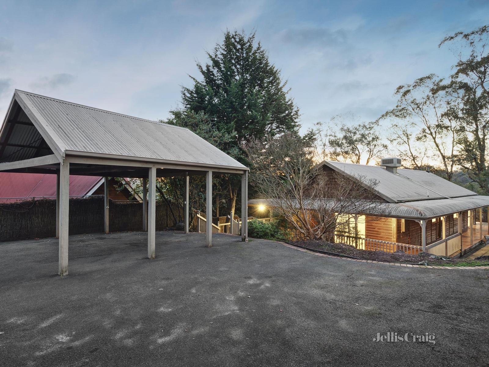 89 Brackenbury Street, Warrandyte image 2