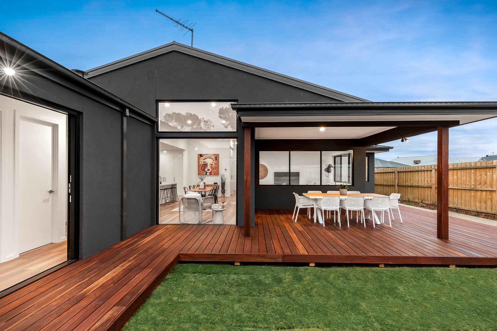 Property Gallery Thumbnail 23