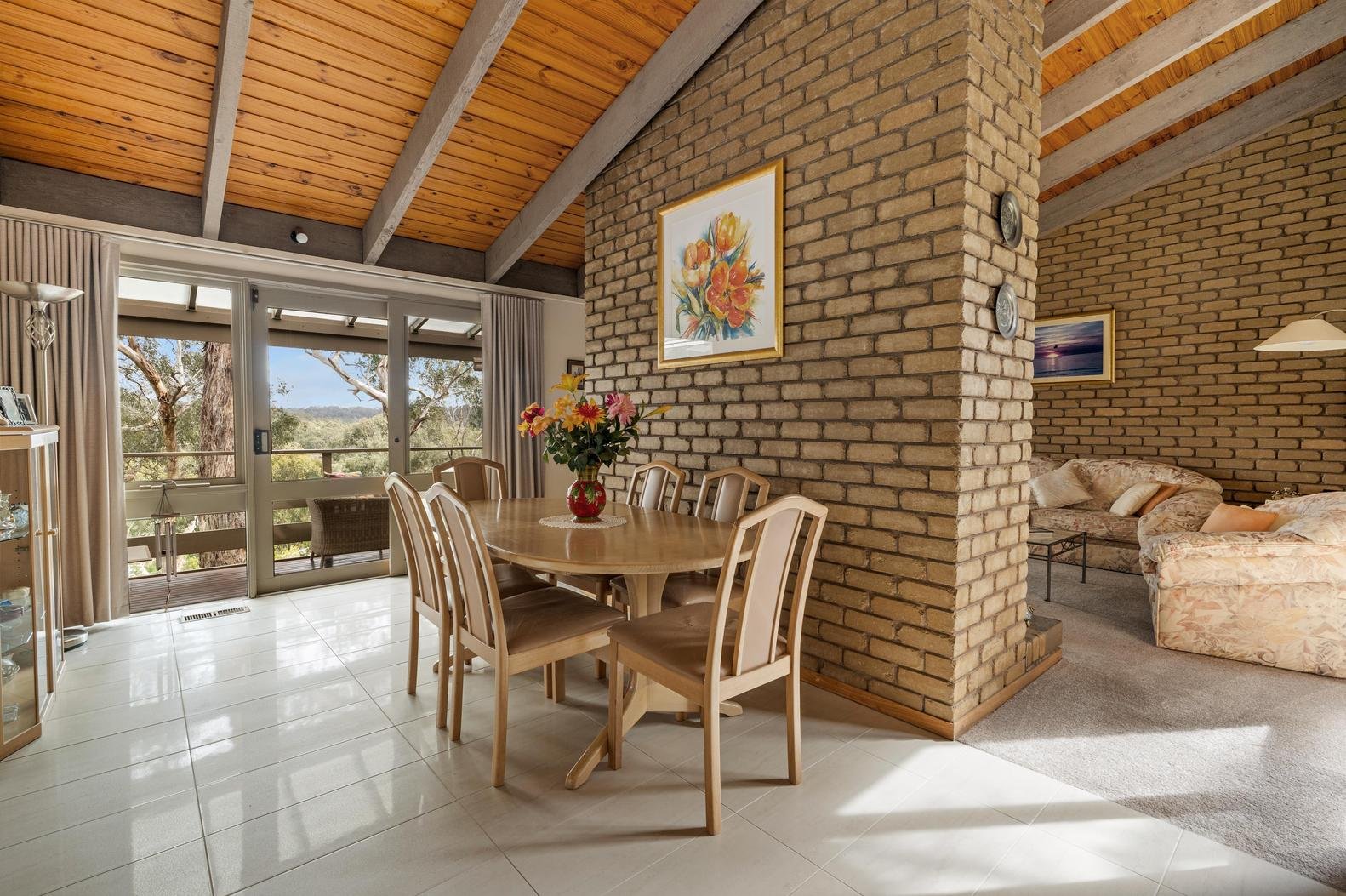 89 Corowa Crescent, Greensborough image 4