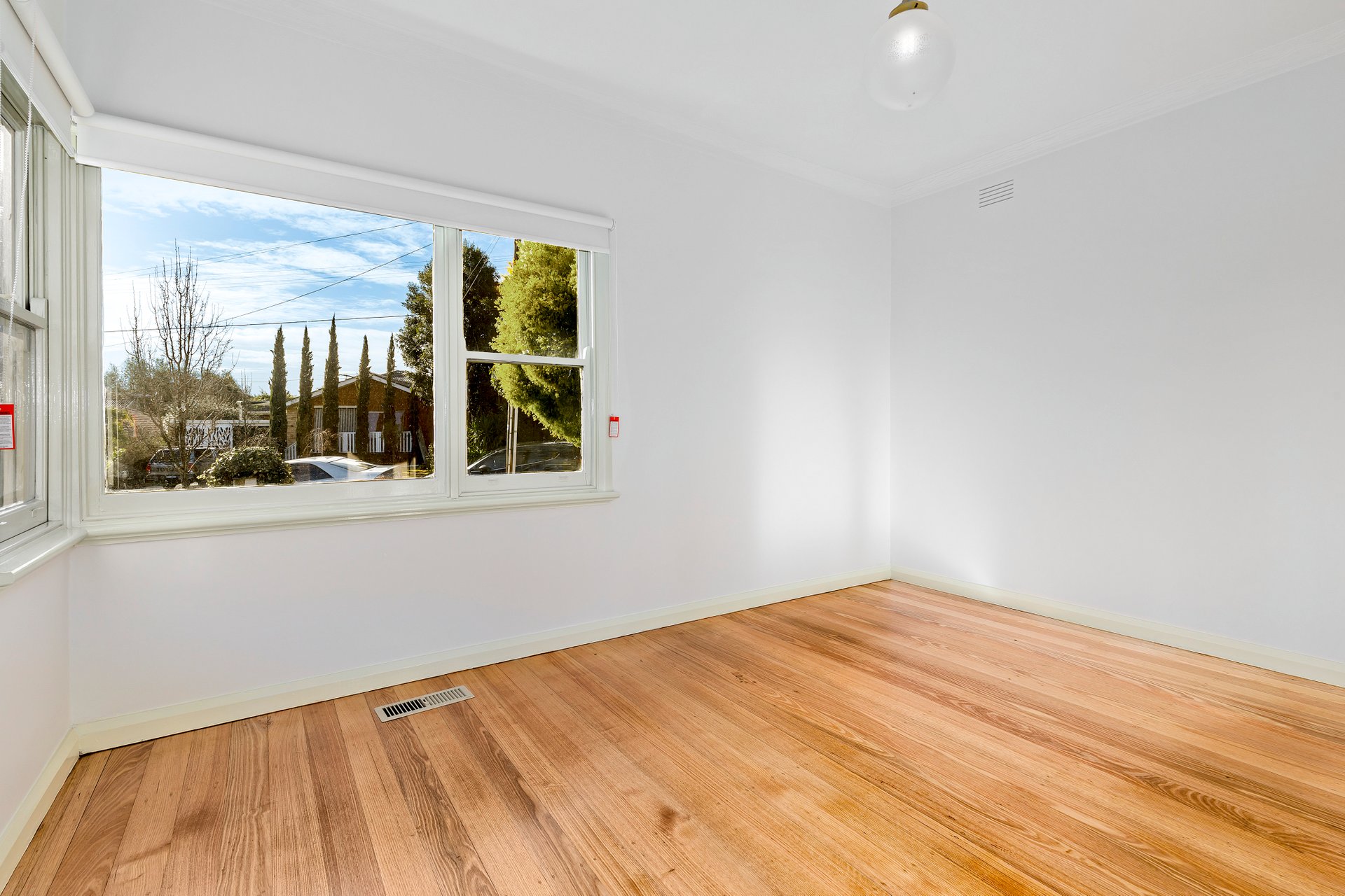 Property Gallery Thumbnail 5