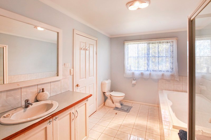 Property Gallery Thumbnail 9