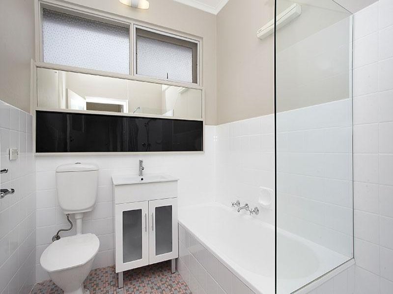 8/9 Irilbarra Road, Canterbury image 5