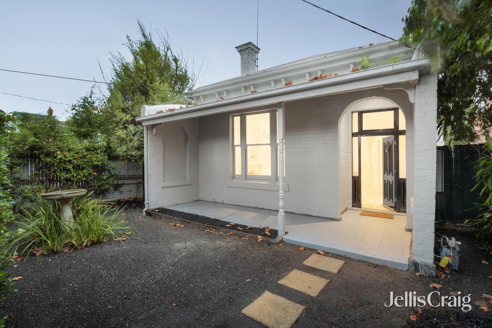 89 Kooyong Road, Armadale image 1