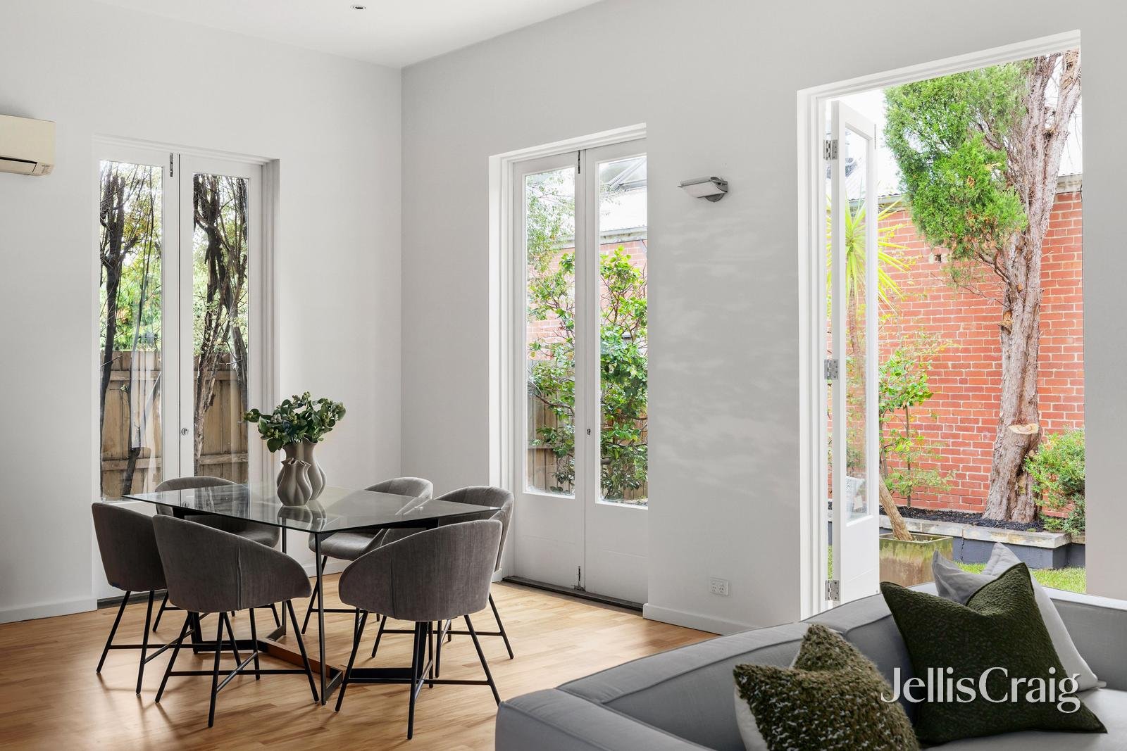 89 Kooyong Road, Armadale image 3