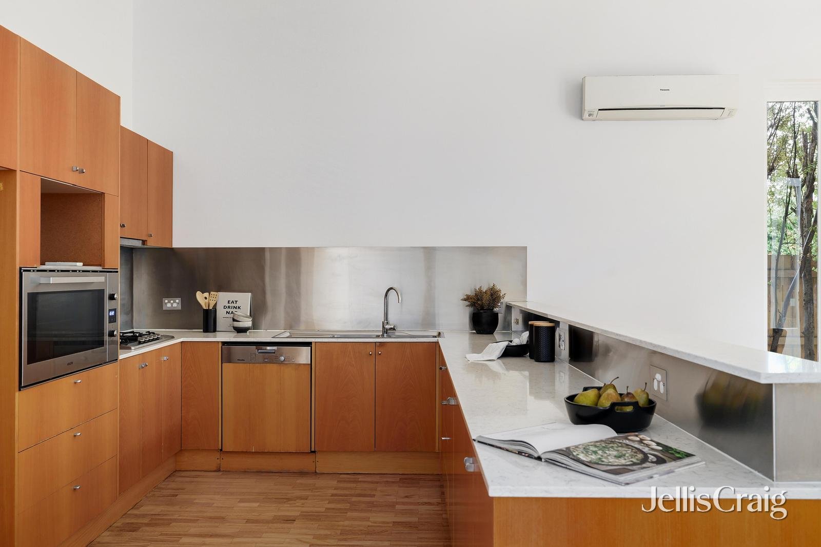 89 Kooyong Road, Armadale image 5