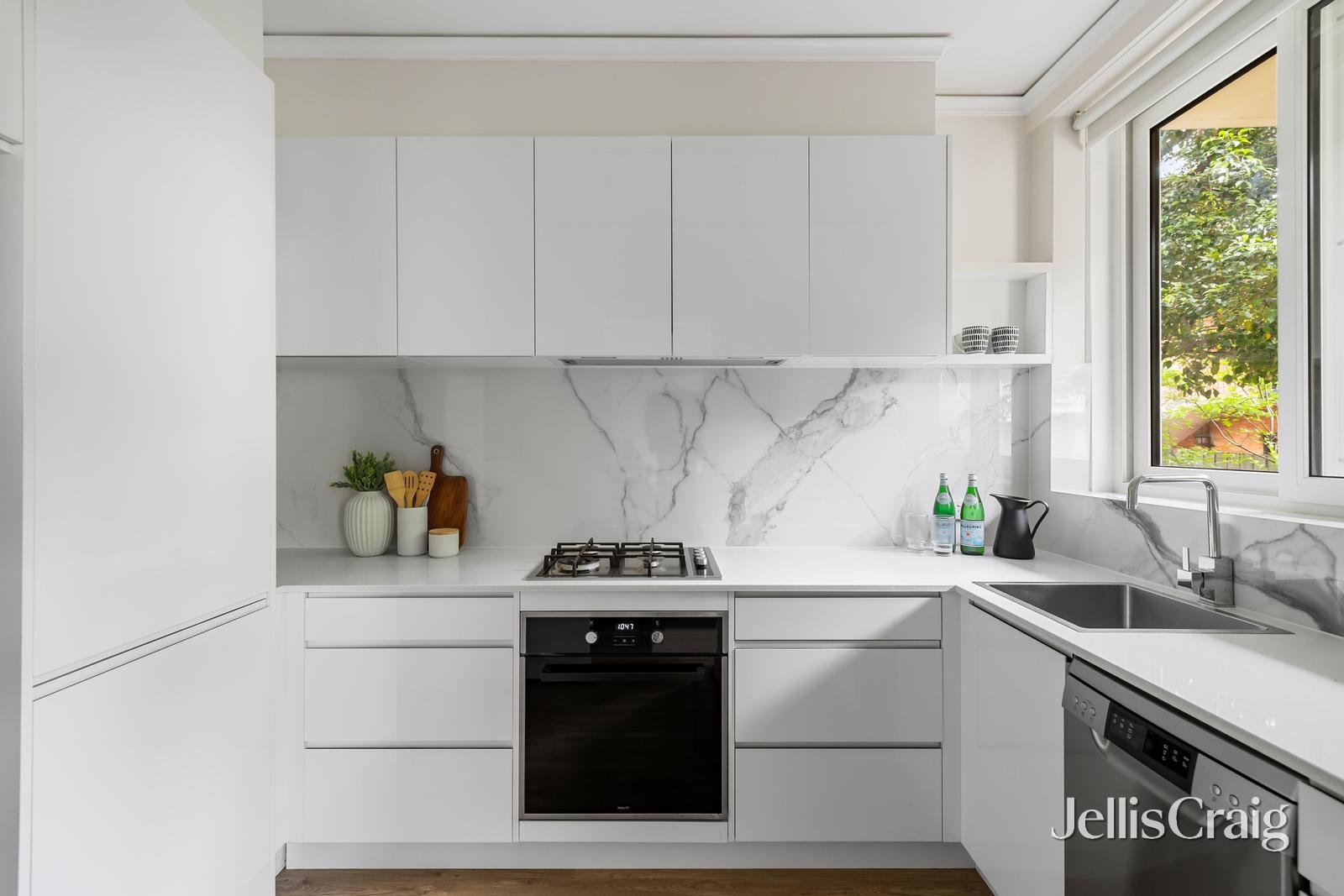 8/9 Lisson Grove, Hawthorn image 3