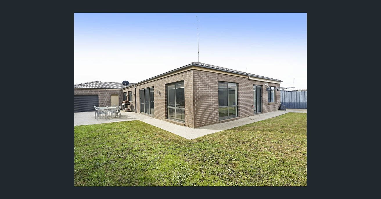 Property Gallery Thumbnail 11