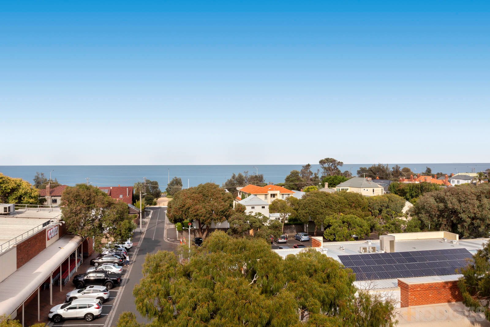 8 / 9 Waltham Street Sandringham