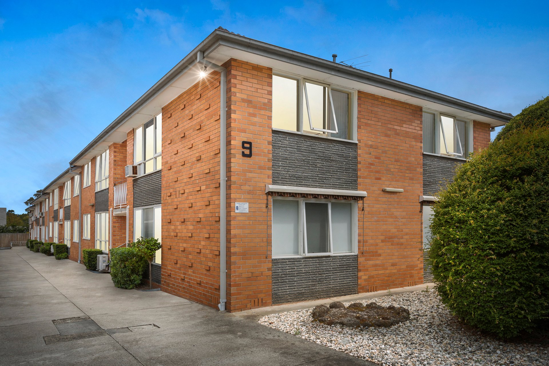 Property Gallery Thumbnail 8