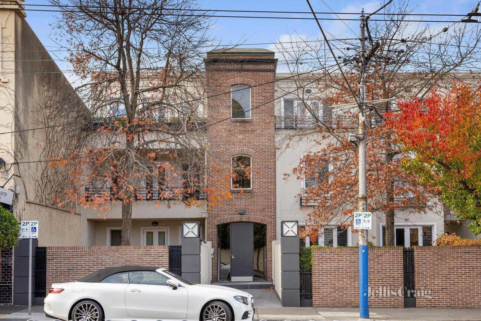 8/912 Glenferrie Road, Kew image 2