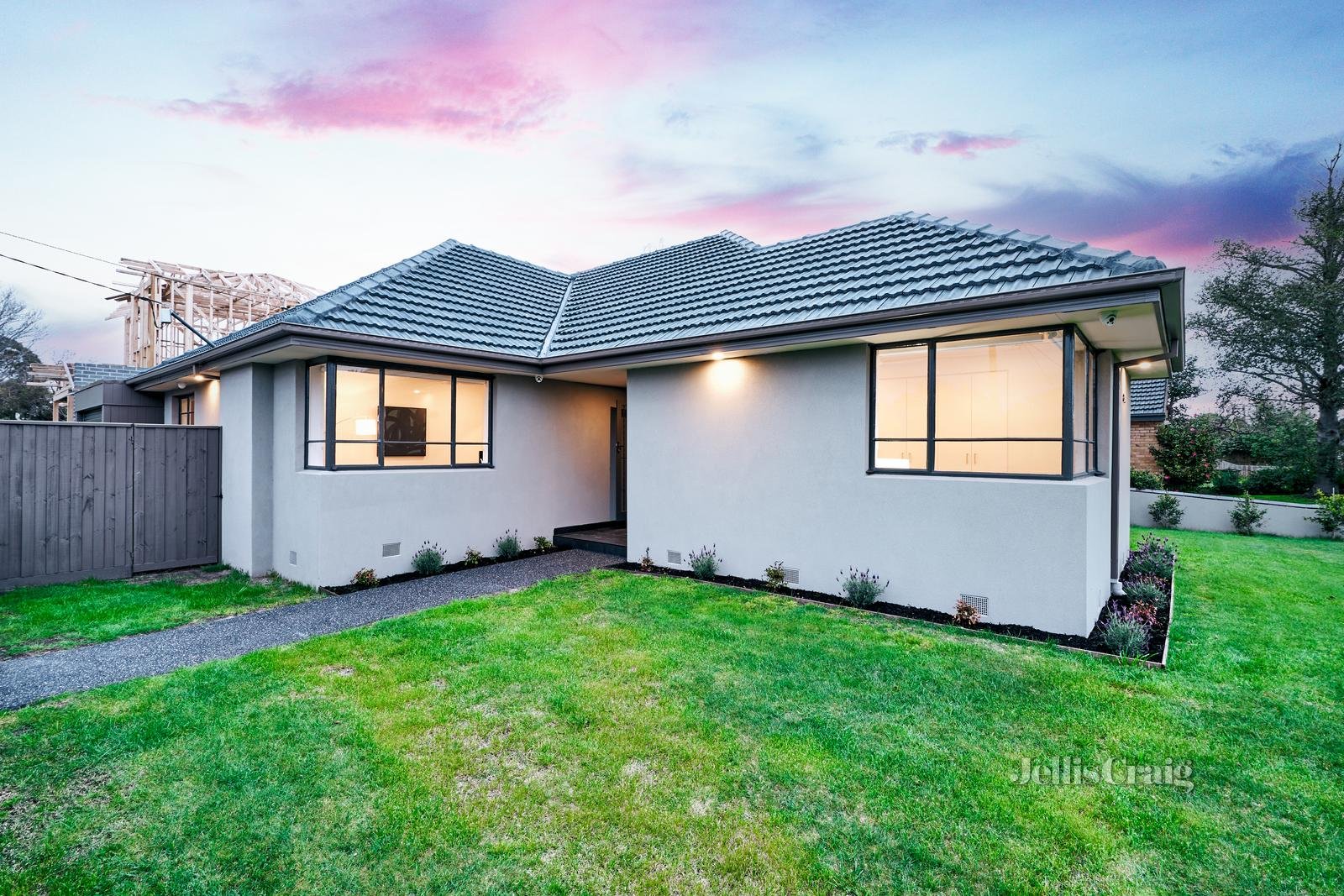 894 Centre Road, Bentleigh East image 1