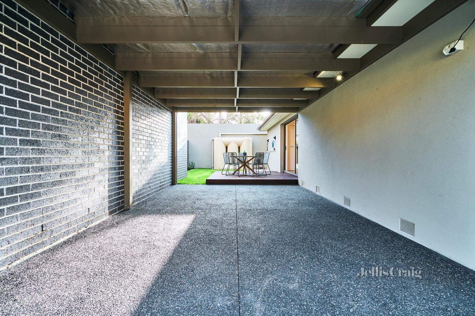894 Centre Road, Bentleigh East image 16