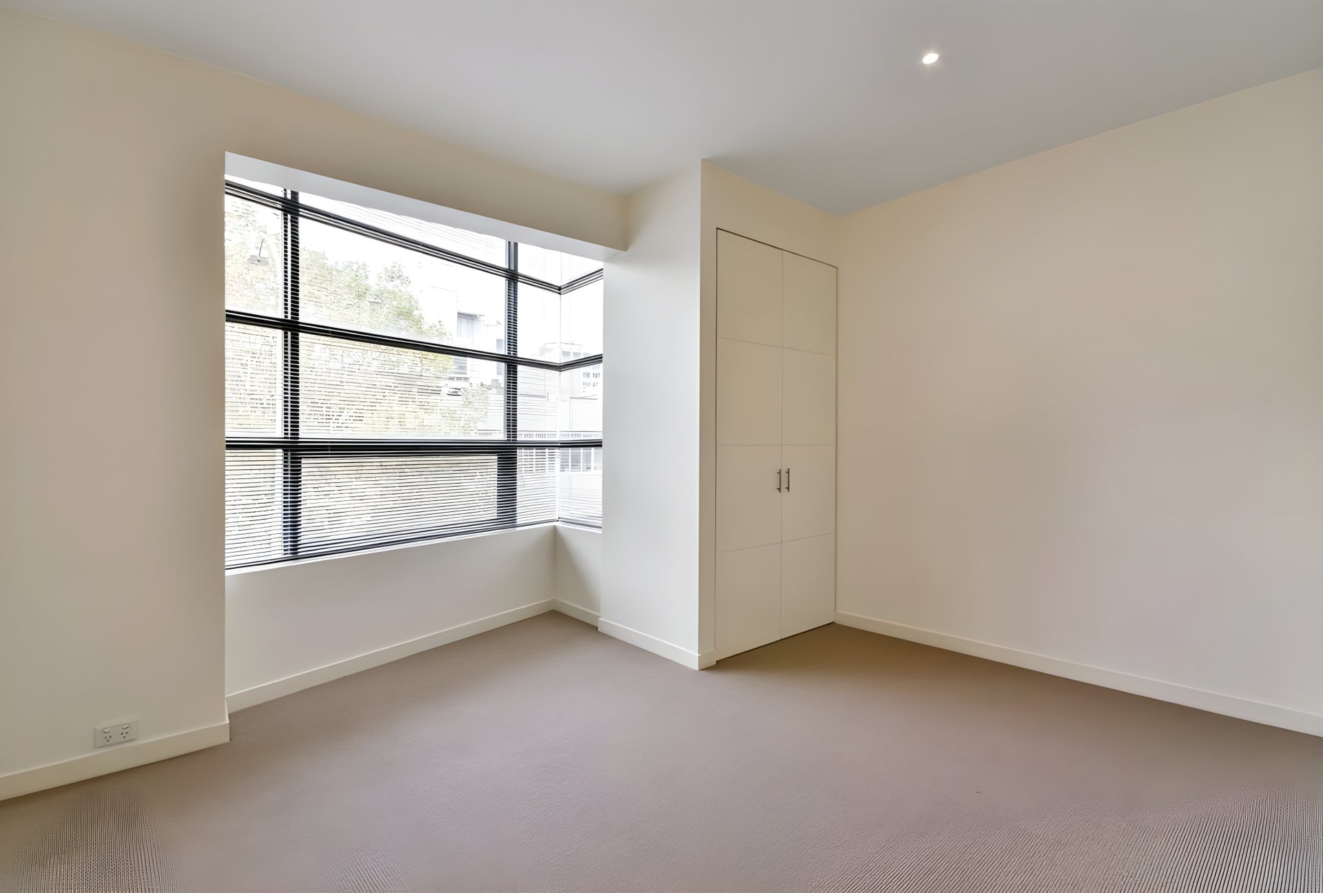 8/94 Dudley Street, West Melbourne image 6