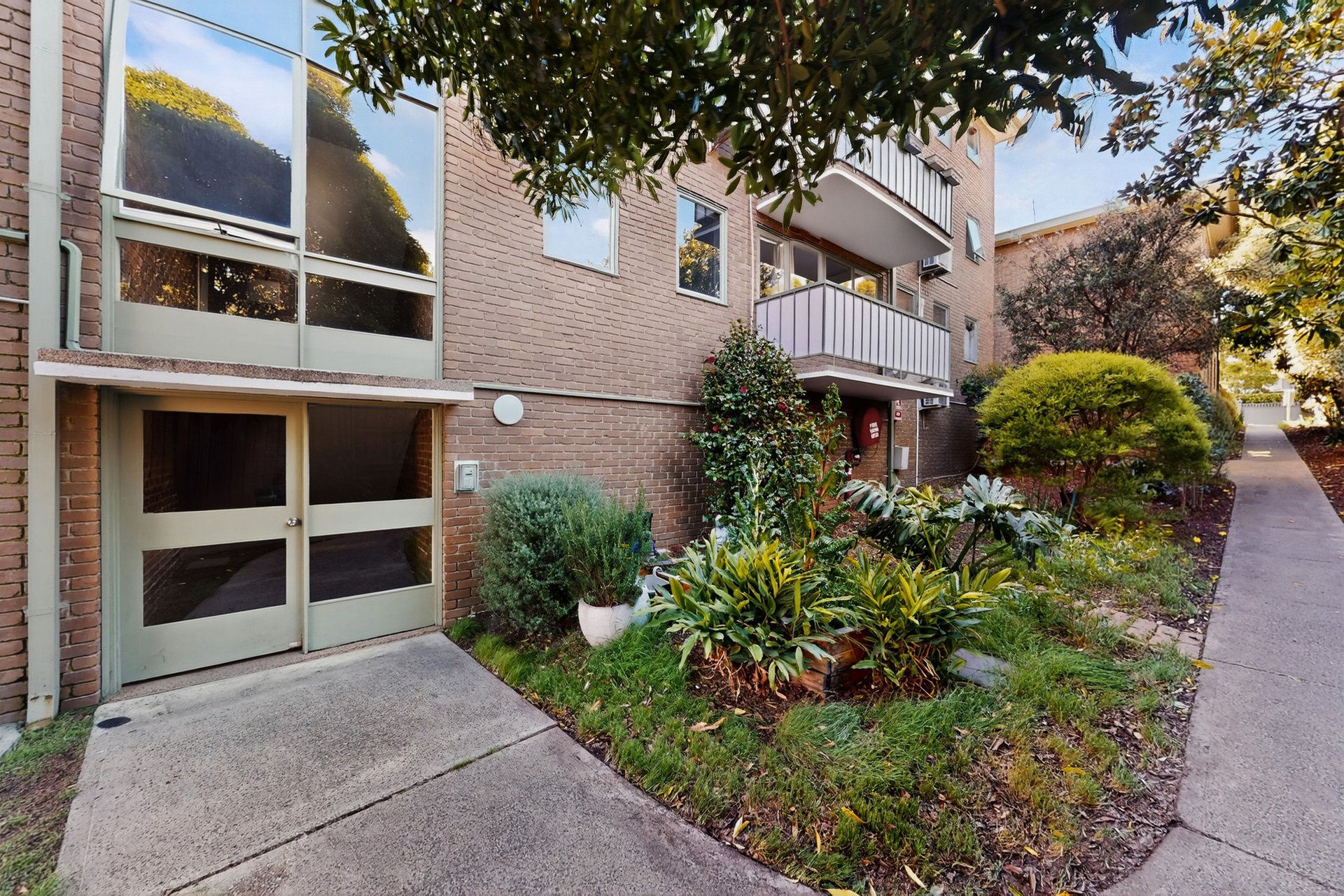 8/94 Liddiard Street, Hawthorn image 3